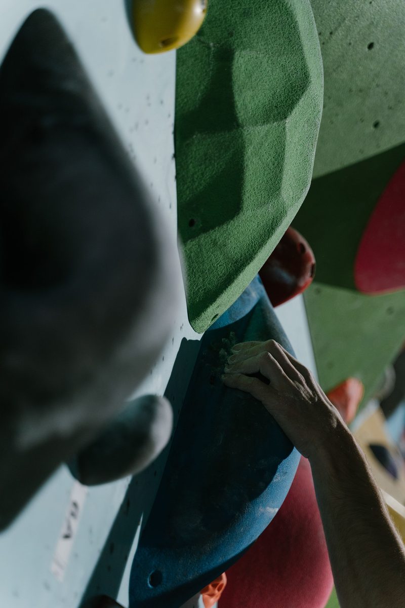 Ein Vormittag mit Bouldern, Klettern und Ninjasport