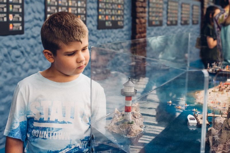Familienstunde im Museum