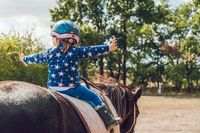 Herbst 1: Voltigieren auf dem Pferd