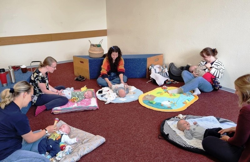 Offener Baby-Treff mit Susi - Für Eltern mit Kindern im Alter von 0 - 6 Monaten