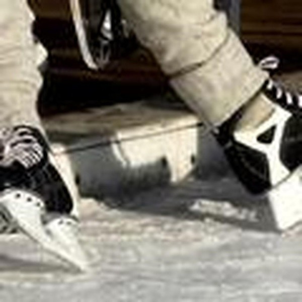 Eislaufen im Eissportcenter Osnabrück (ab 8 Jahren)