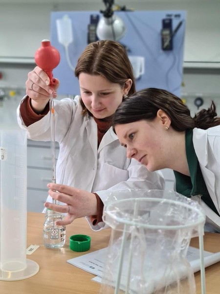 CSI: Ferienlabor - Die Wissenschaft ermittelt