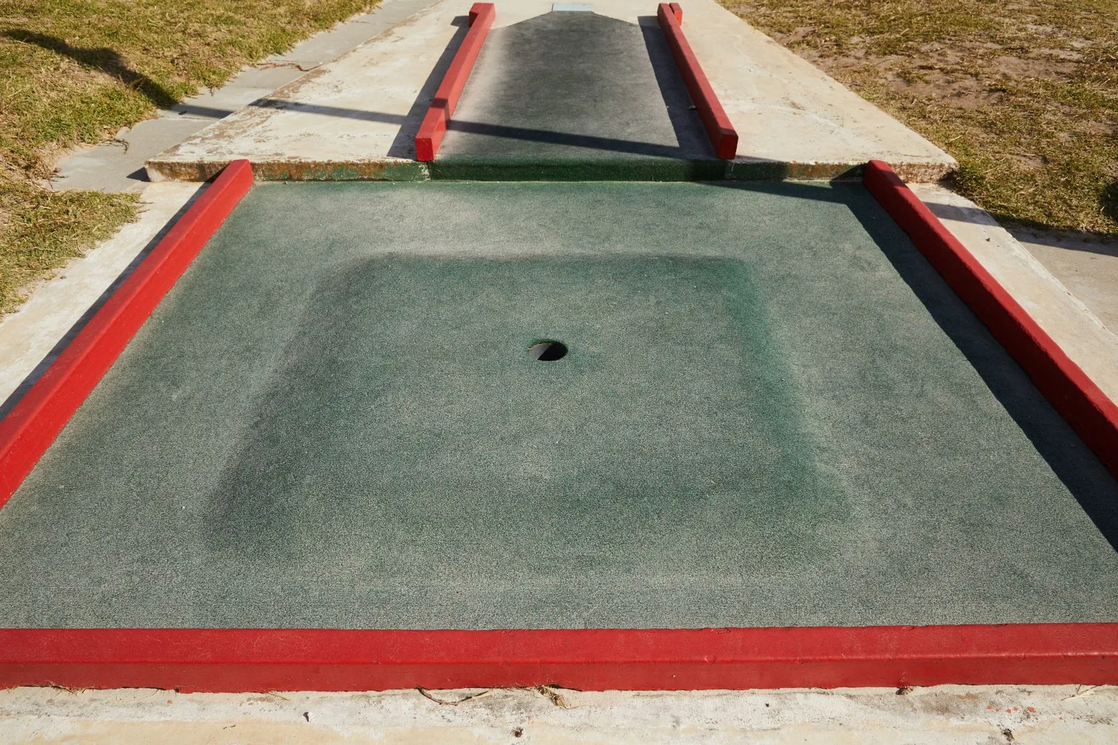 Minigolf, Bowling & Schwarzlicht für Kinder